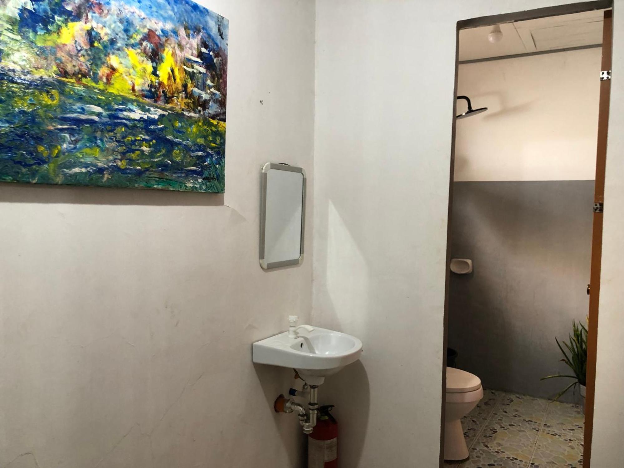 Traditional Private Guesthouse In Patar Beach Bolinao Esterno foto