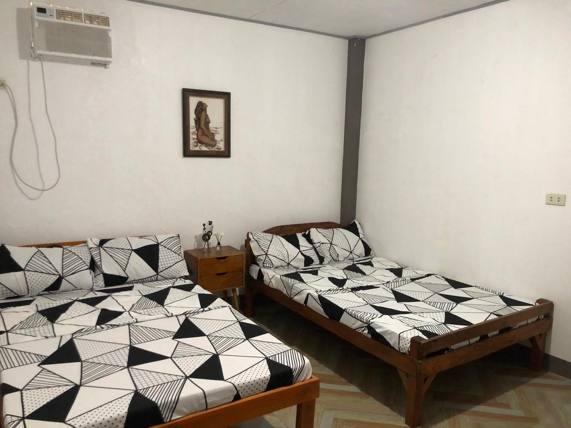 Traditional Private Guesthouse In Patar Beach Bolinao Esterno foto